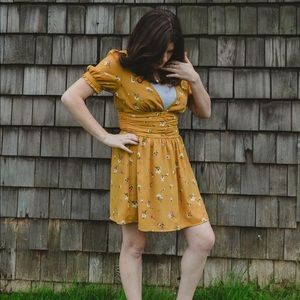 Urban Outfitters Emmy Ruched Short Sleeve Dress